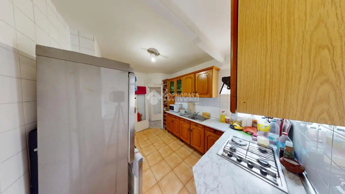 Flat for sale in Flores