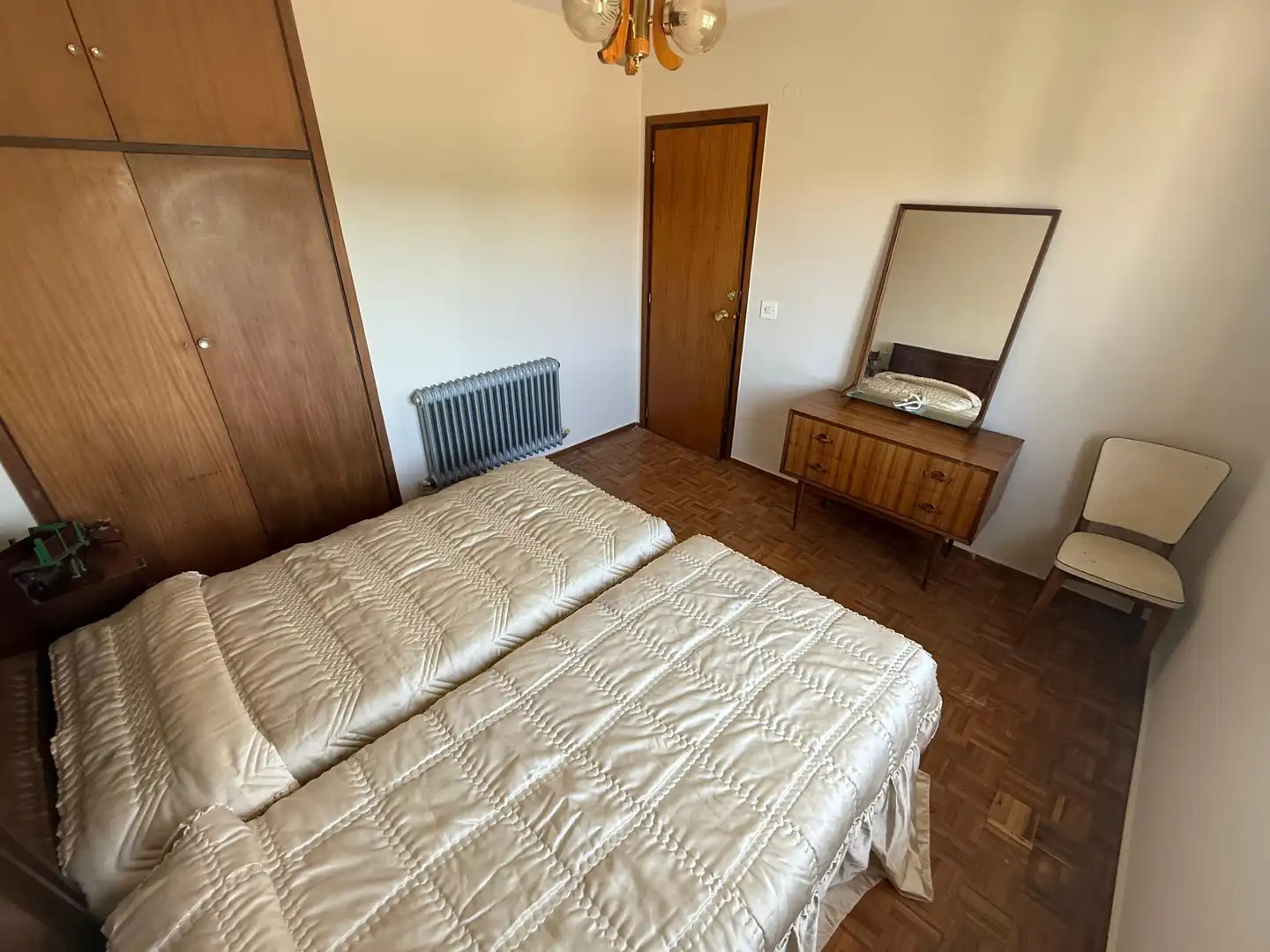 Habitación de Casa adosada en venta en Boñar con Calefacción, Jardín privado y Parquet