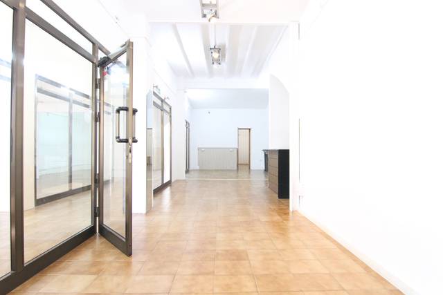 Local comercial en Alquiler en Plaça de Catalunya, 54 en Olesa de Montserrat
