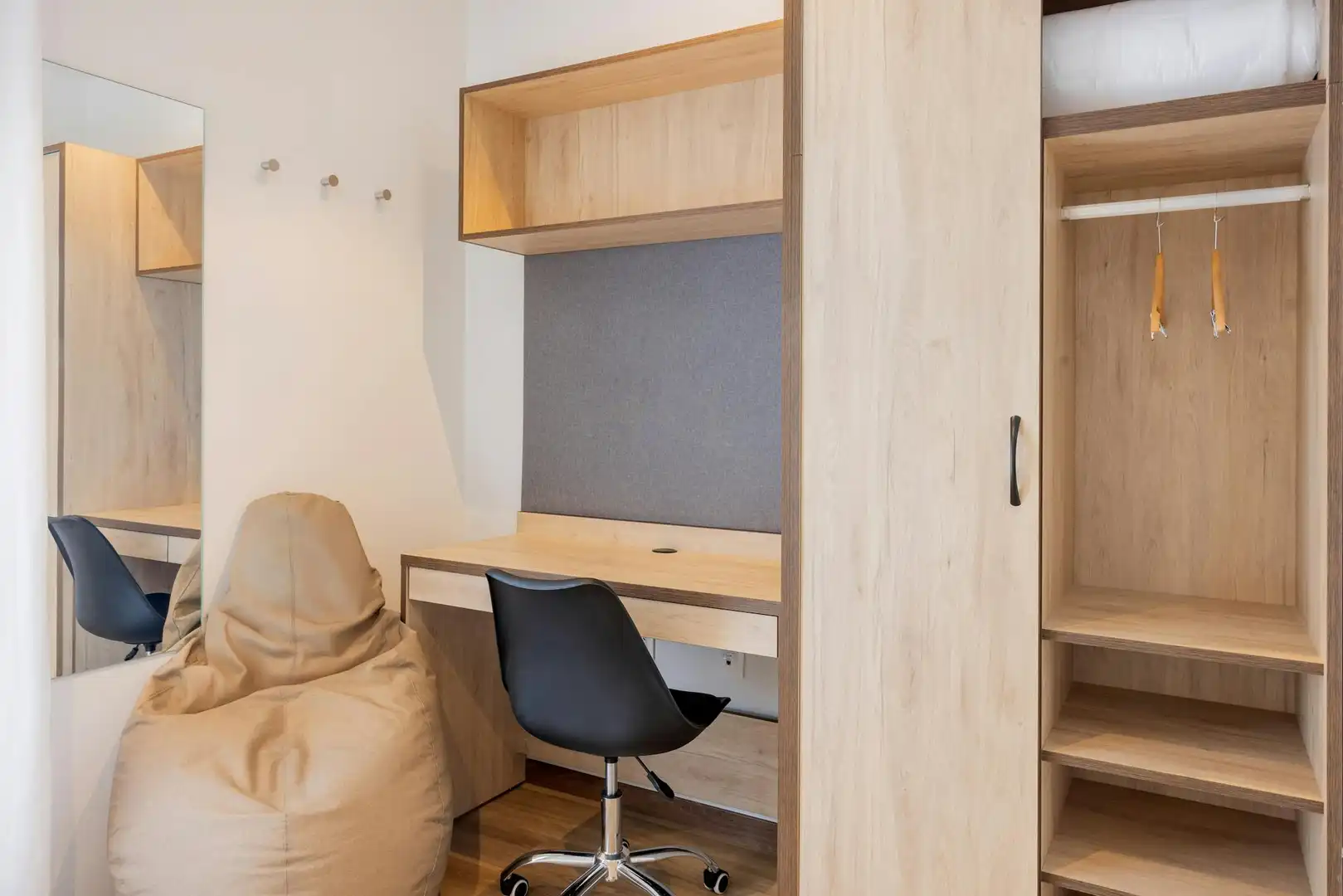 Schlafzimmer von Gebäude zur Miete in Madrid
