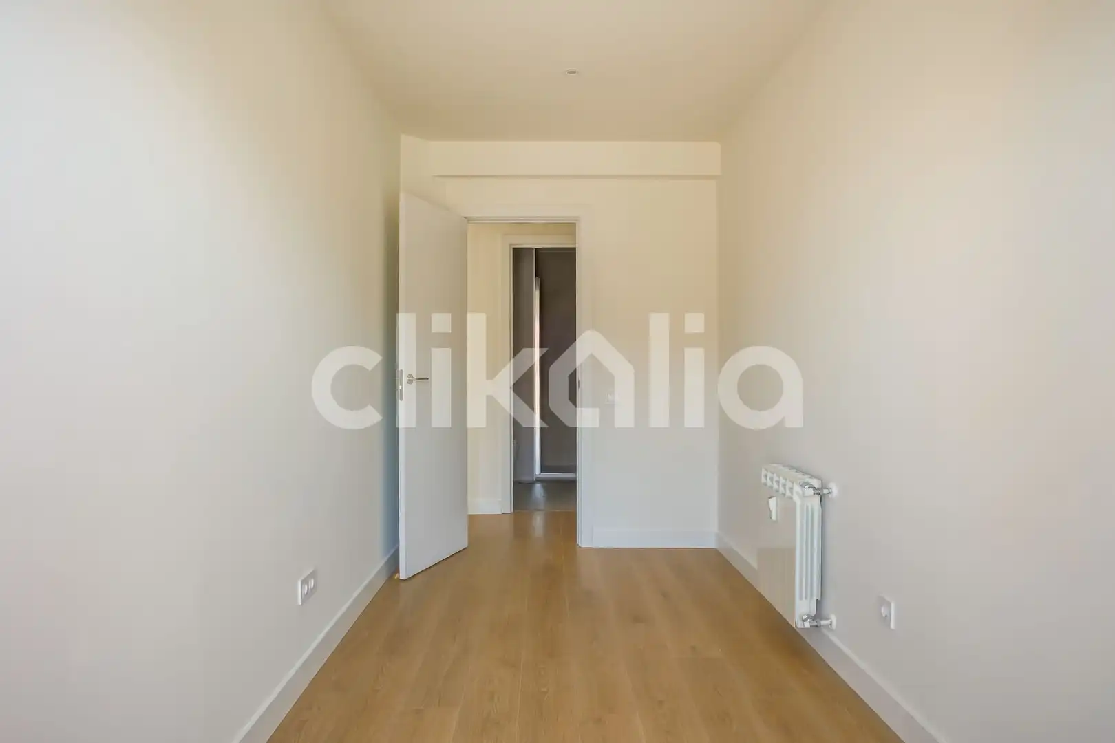 Bedroom of Flat for sale in Madrid  with Air Conditioner, Heating and Terrace