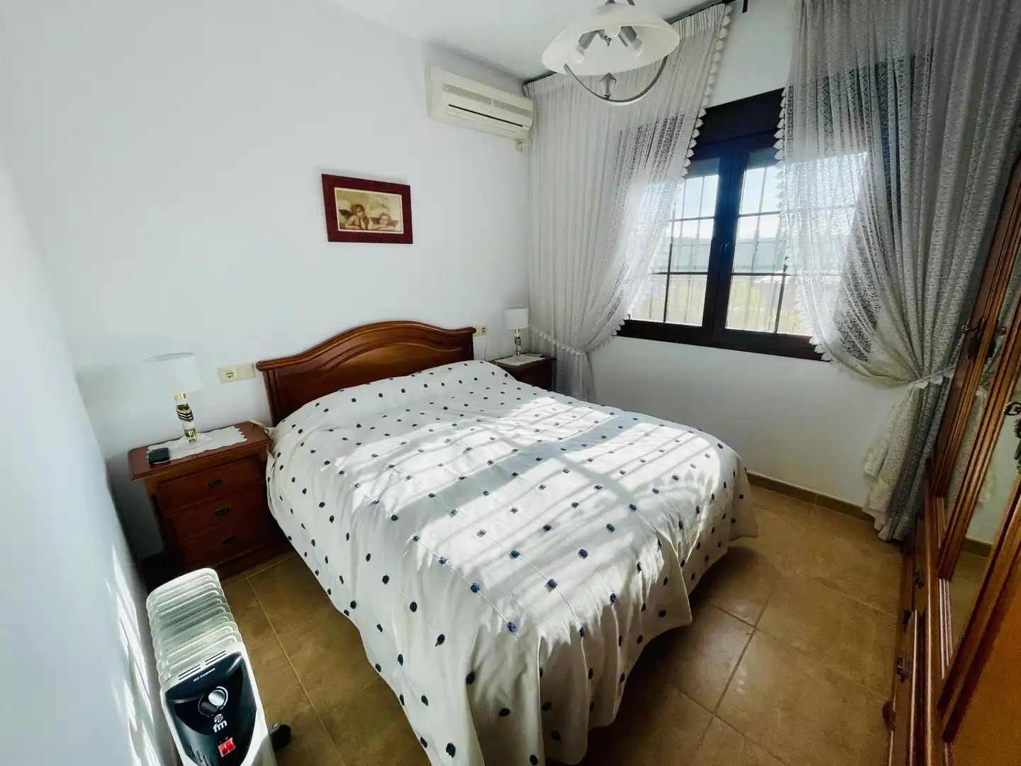 Habitación de Finca rústica en venta en Badolatosa con Jardín privado, Terraza y Piscina