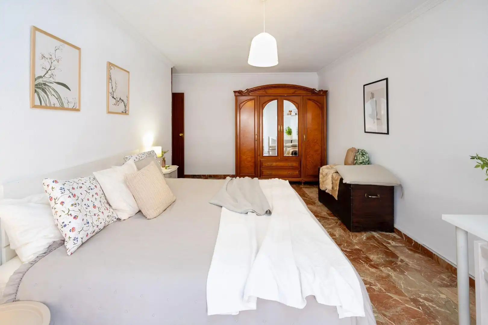 Habitación de Piso en venta en Granada con Calefacción y Balcón