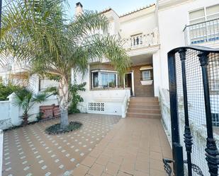 Exterior view of Single-family semi-detached for sale in Vélez-Málaga  with Terrace and Community pool