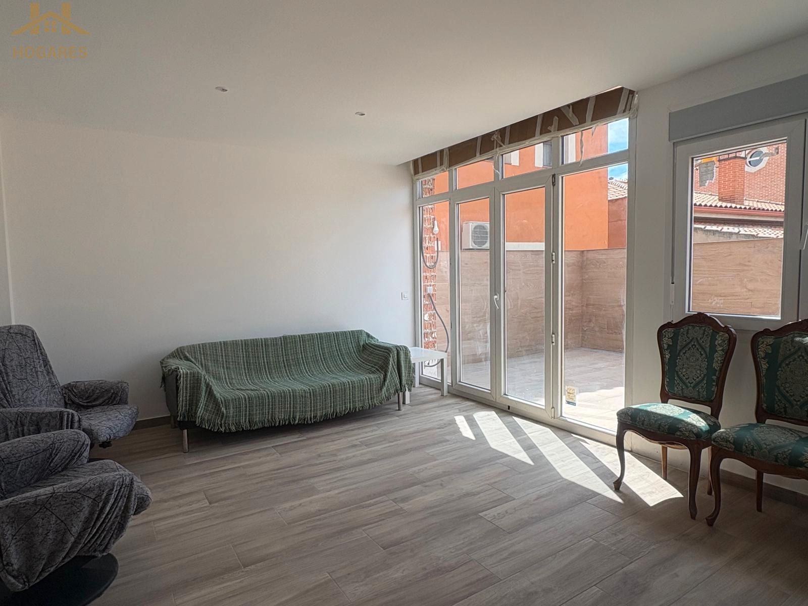 Dúplex de alquiler en Villa del Prado