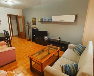 Living room of Flat to rent in Cáceres Capital  with Terrace