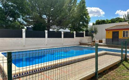 Piscina de Casa o xalet en venda en Bollullos de la Mitación amb Terrassa i Piscina