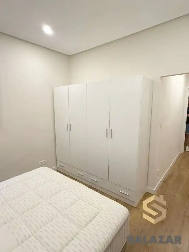 Dormitori de Pis de lloguer en Bilbao  amb Calefacció i Parquet
