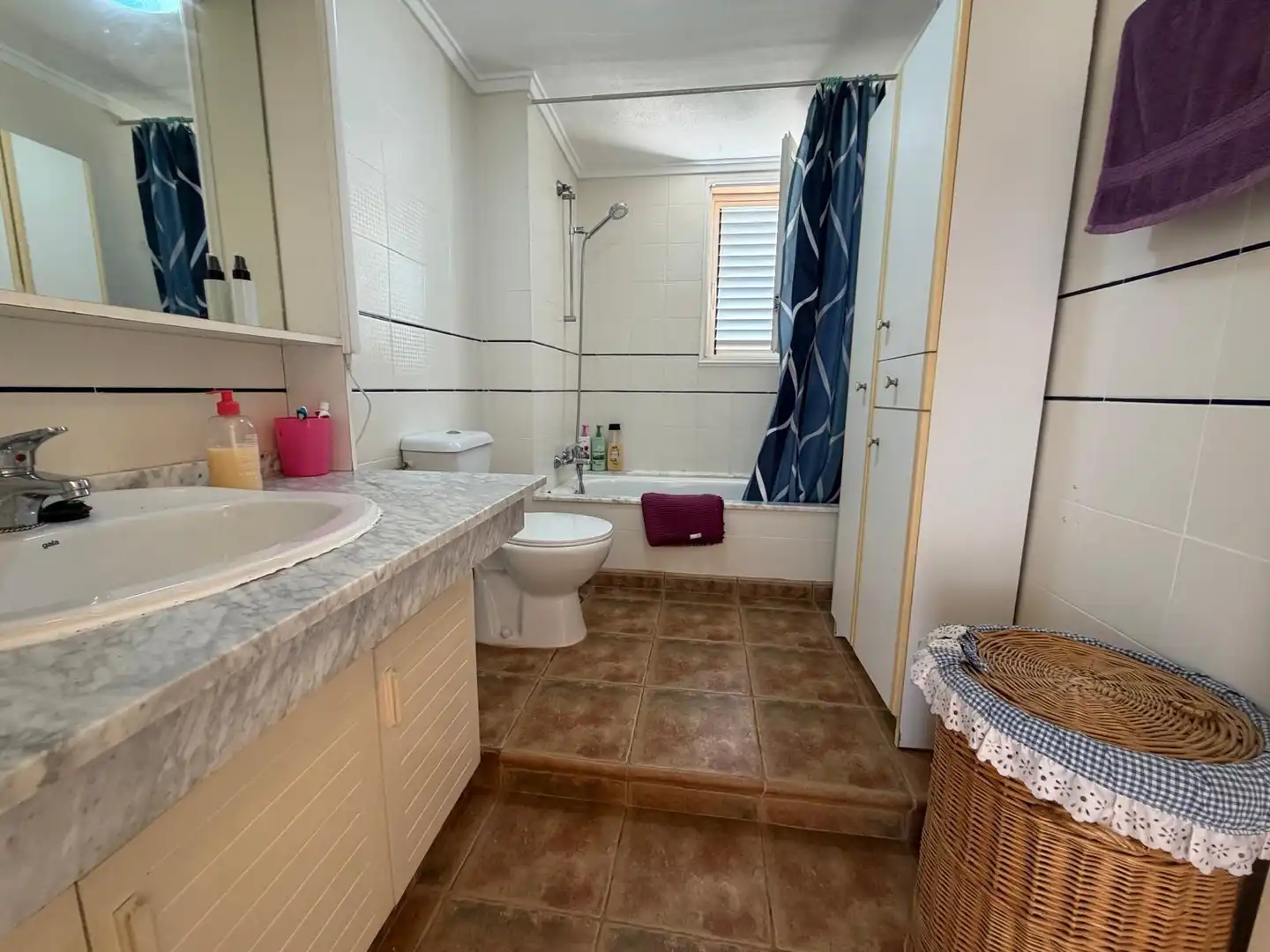 Baño de Casa adosada en venta en Torrevieja con Jardín privado, Terraza y Trastero