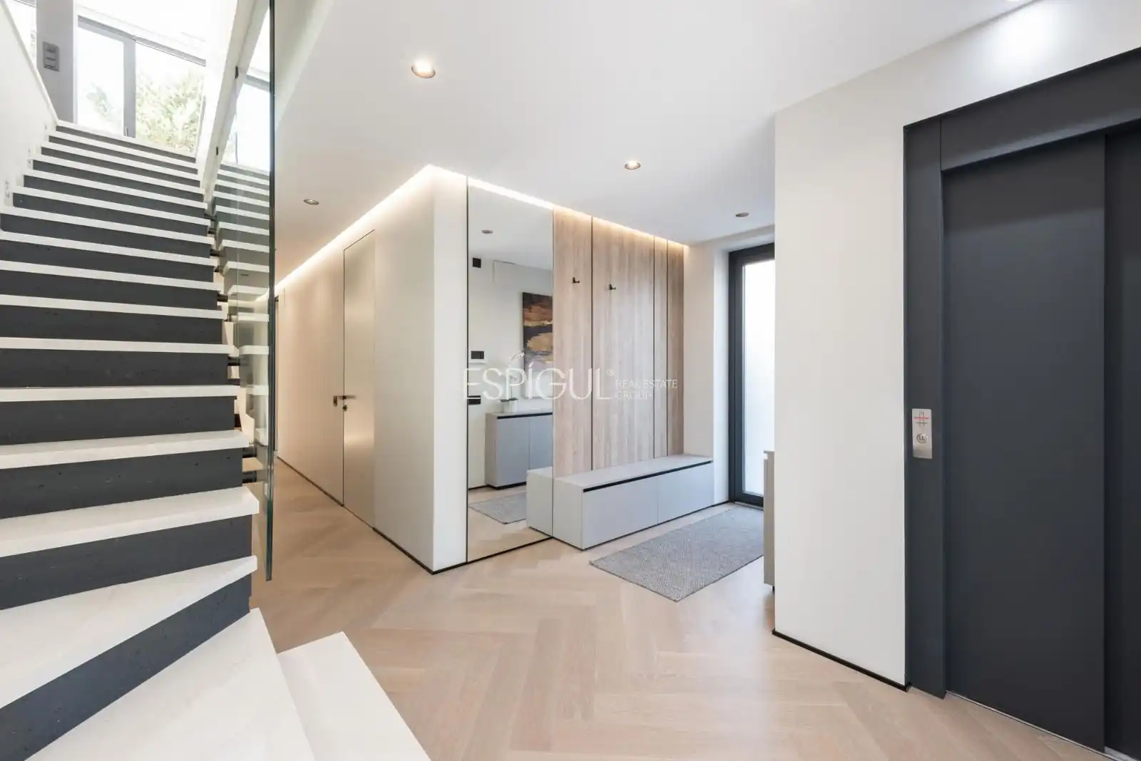 Houses for sale in Castelldefels  with Air Conditioner, Heating and Parquet flooring