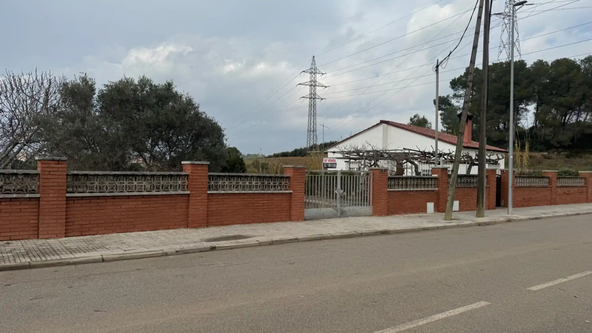 Vista exterior de Terreno en venta en Rubí