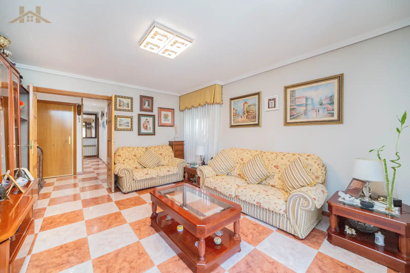 Sala de estar de Casa adosada en venta en Villaviciosa de Odón con Aire acondicionado, Terraza y Trastero