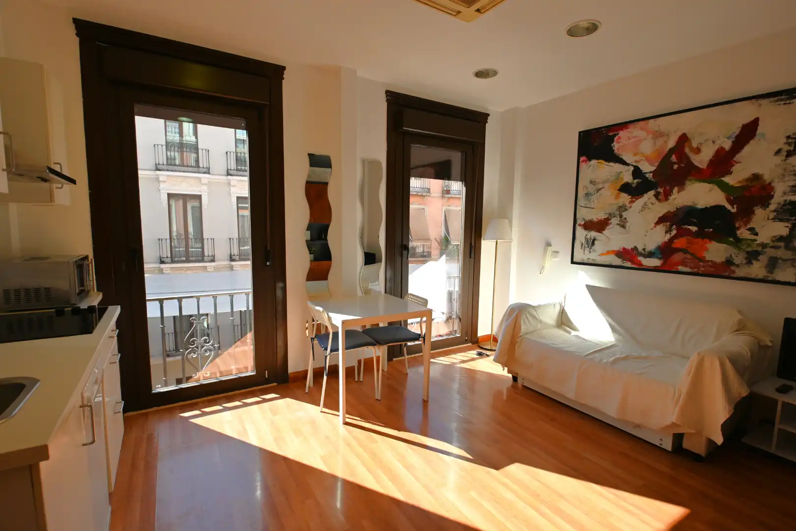 Sala d'estar de Pis en venda en Granada amb Aire condicionat i Balcó