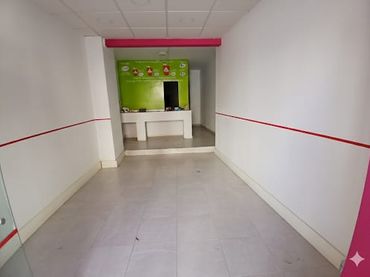 Gewerbefläche zur Miete in Baeza