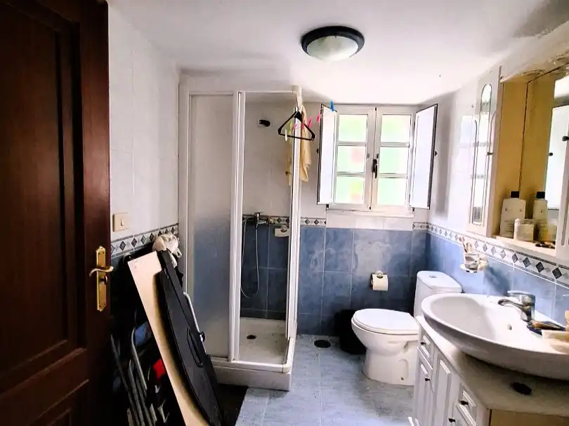 Bany de Casa o xalet en venda en Bergondo