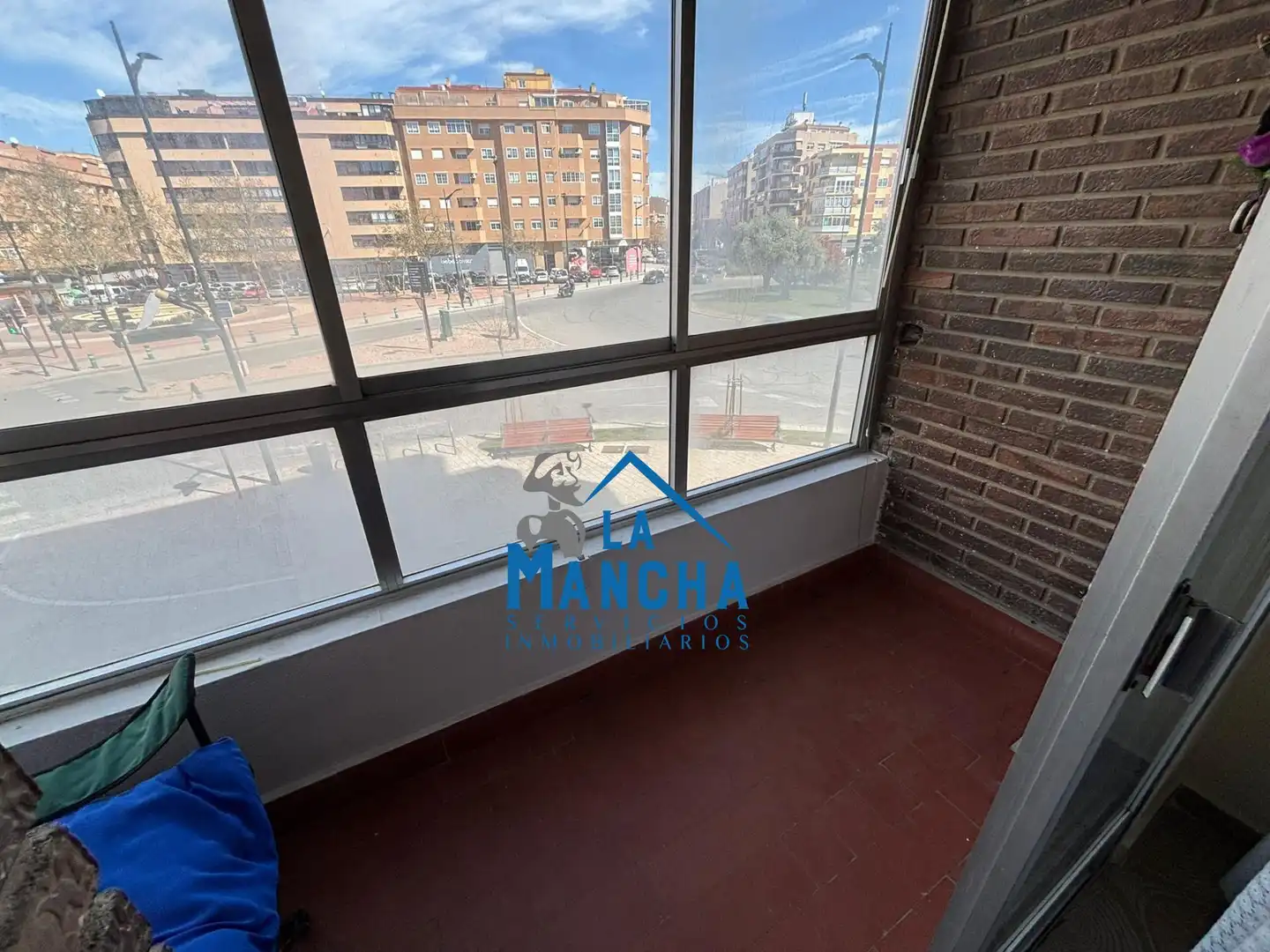 Außenansicht von Wohnung zur Miete in Albacete mit Heizung, Terrasse und Abstellraum