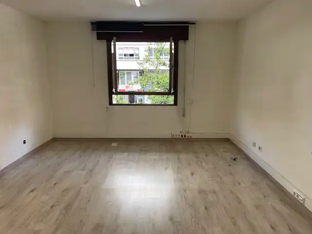 Habitación de Oficina de alquiler en Valladolid