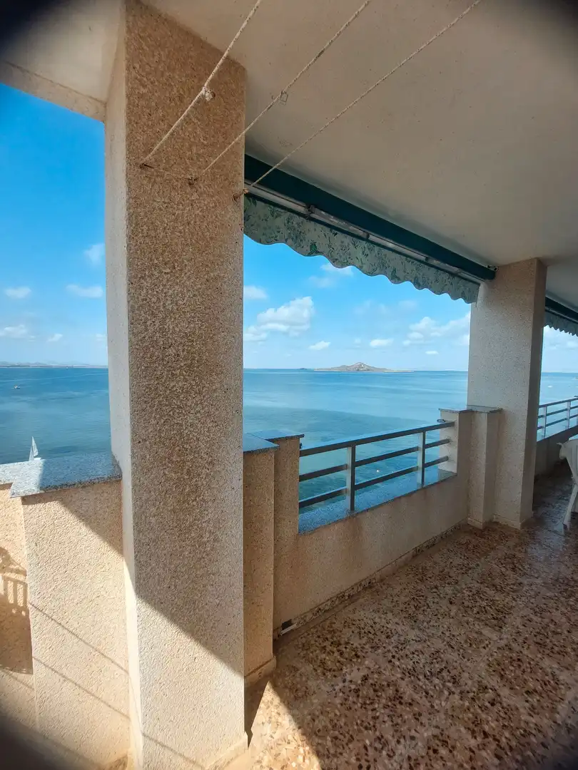 Terraza de Apartamento de alquiler en La Manga del Mar Menor con Terraza, Amueblado y Horno