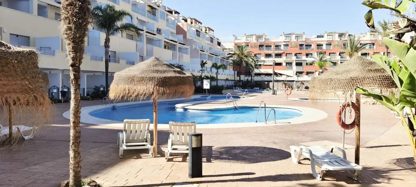 Schwimmbecken von Wohnungen zur Miete in Vera mit Klimaanlage, Terrasse und Möbliert