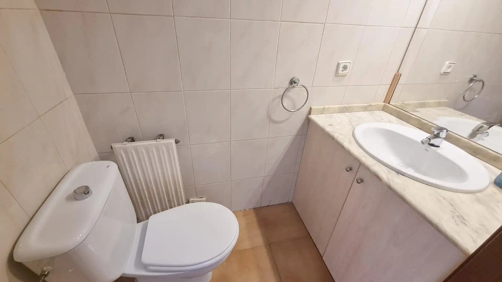 Badezimmer von Einfamilien-Reihenhaus zum Verkauf in Villanueva de Gállego mit Terrasse