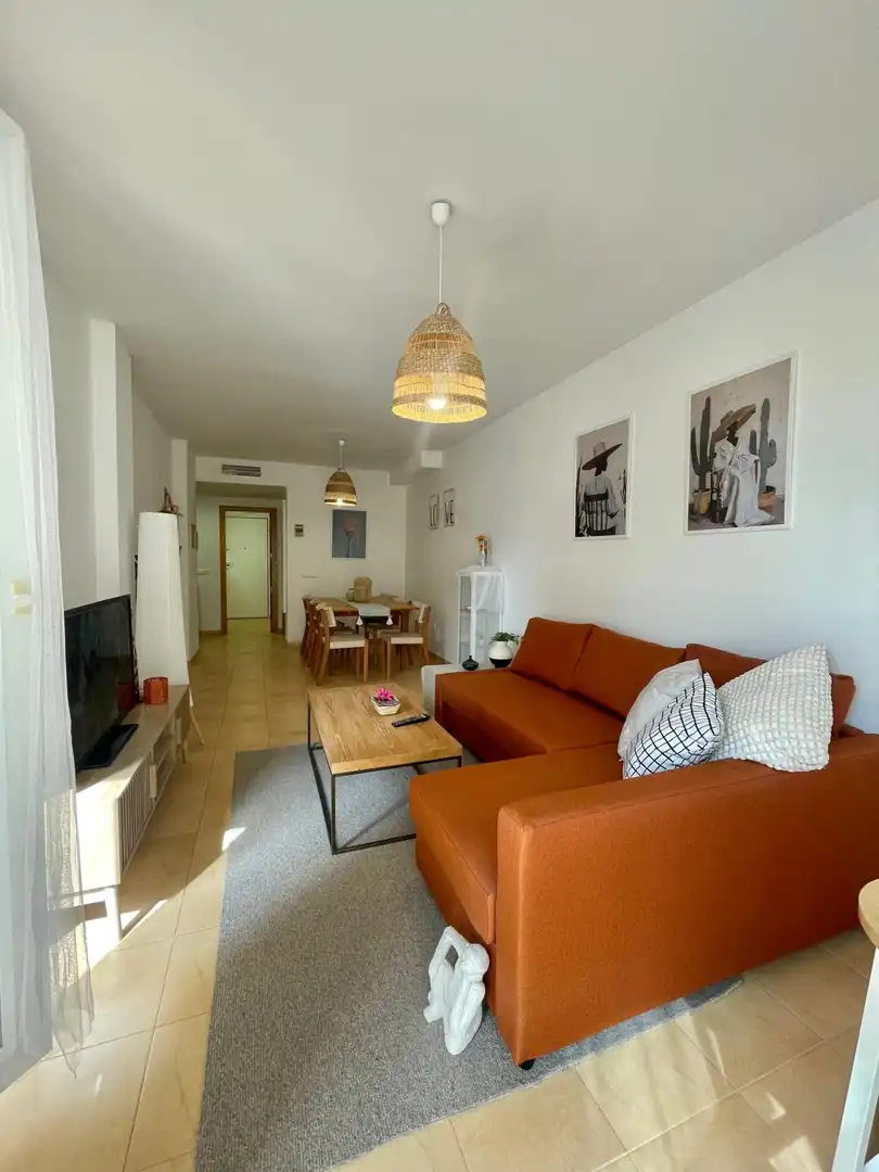 Sala de estar de Apartamento de alquiler en El Ejido con Aire acondicionado, Calefacción y Jardín privado