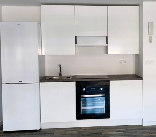 Local comercial en Alquiler en Calle Isla de la Toja, 14 en Parque de la Coruña - Las Suertes