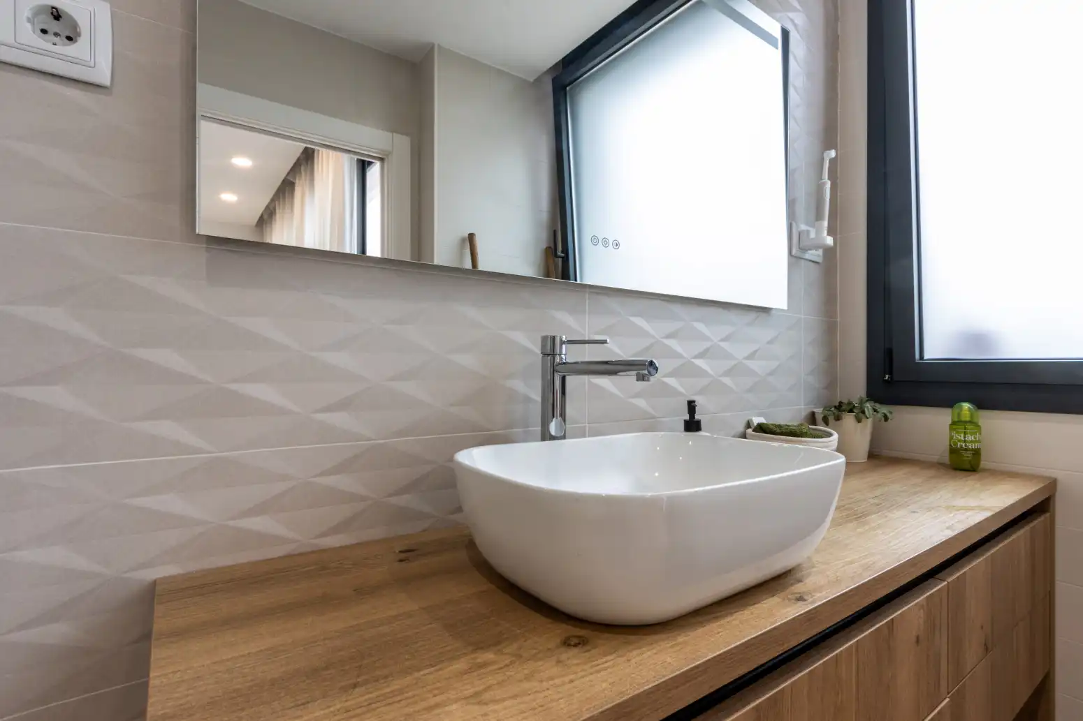 Bathroom of Houses for sale in Ponent