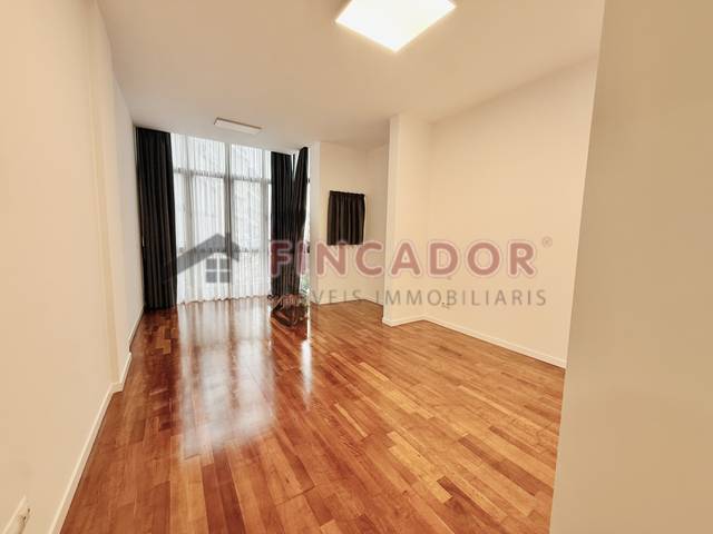 Piso en Venta en Carrer de Balmes en Dreta de l'Eixample