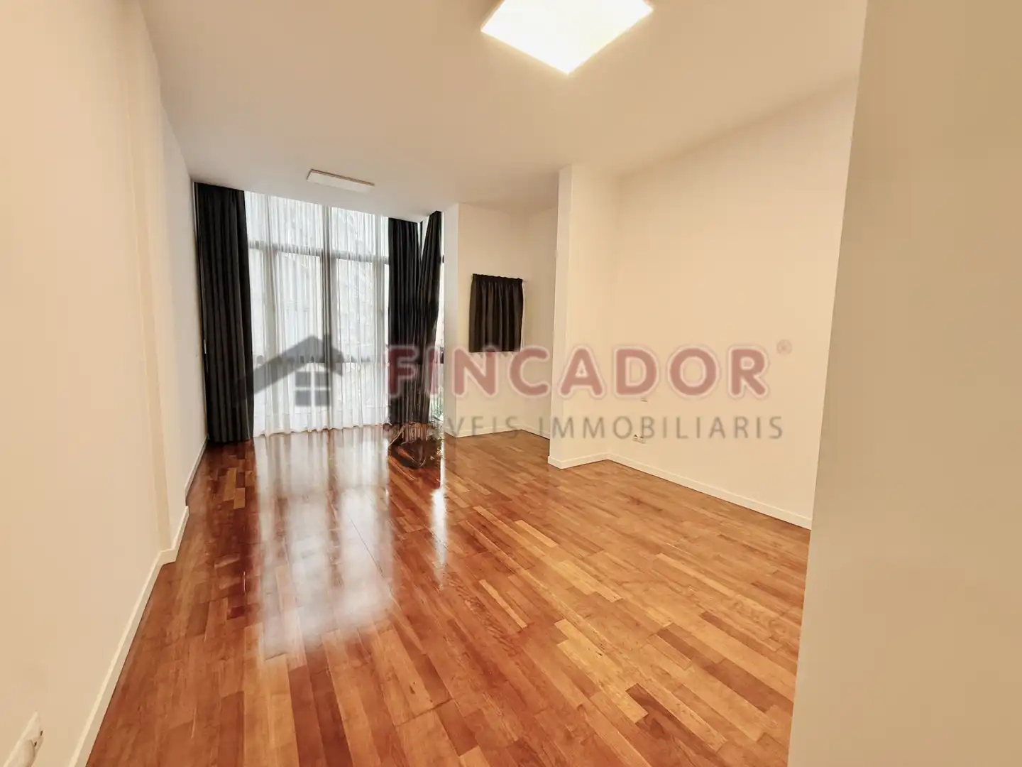Wohnung mit Terrasse zum Verkauf in Carrer de Balmes