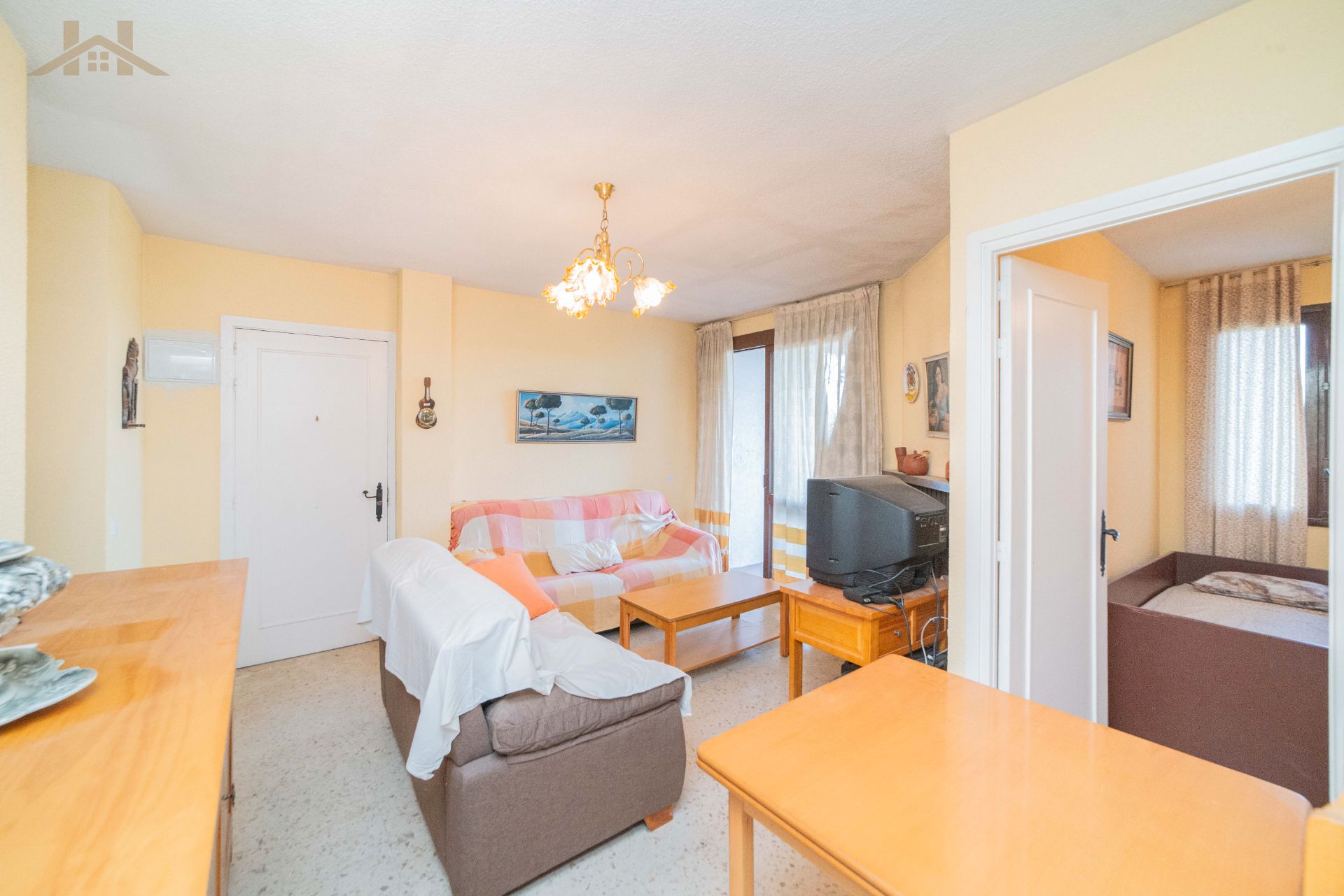 Living room of Flat for sale in San Martín de Valdeiglesias  with Heating, Terrace and Storage room