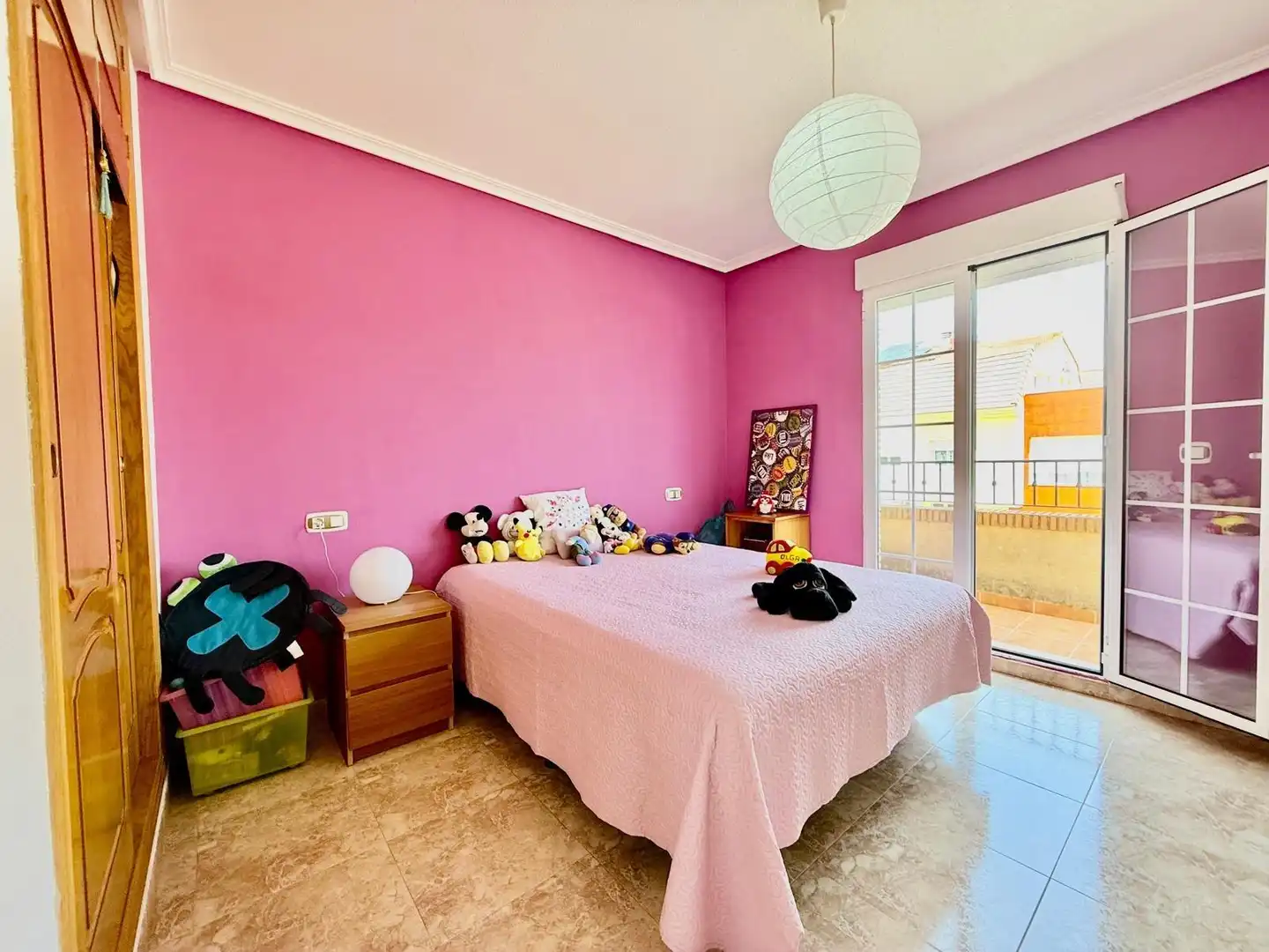 Schlafzimmer von Einfamilien-Reihenhaus zum Verkauf in San Pedro del Pinatar mit Klimaanlage, Privatgarten und Terrasse