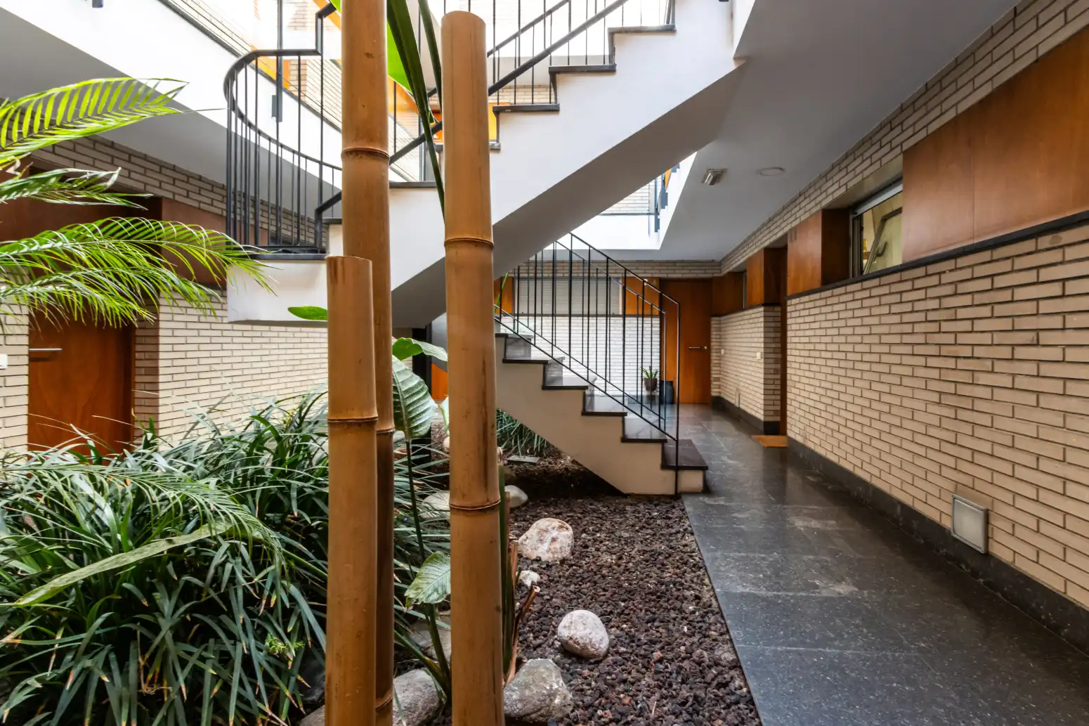 Wohnung zum Verkauf in Terrassa mit Heizung und Privatgarten