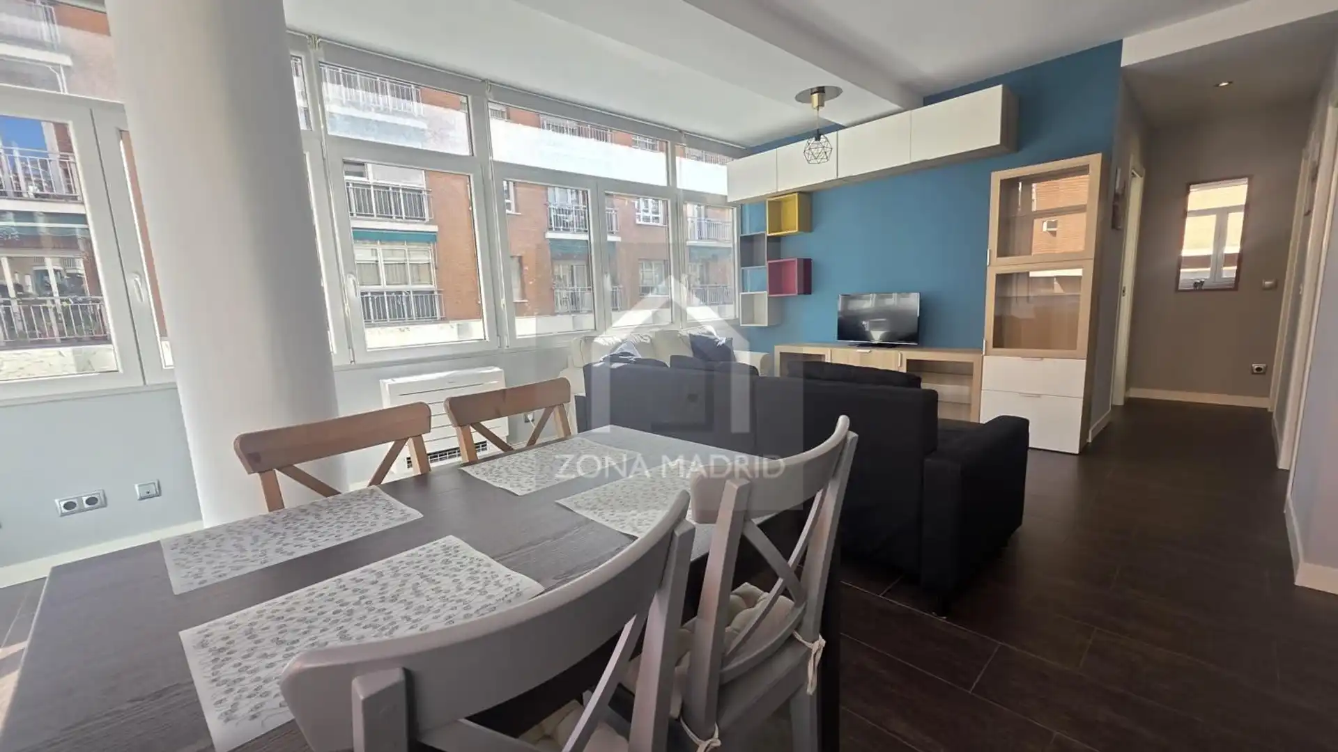 Living room of Flat for sale in  Madrid Capital  with Air Conditioner and Furnished