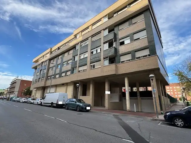 Moto in affitto a Calle Paula Montalt 11