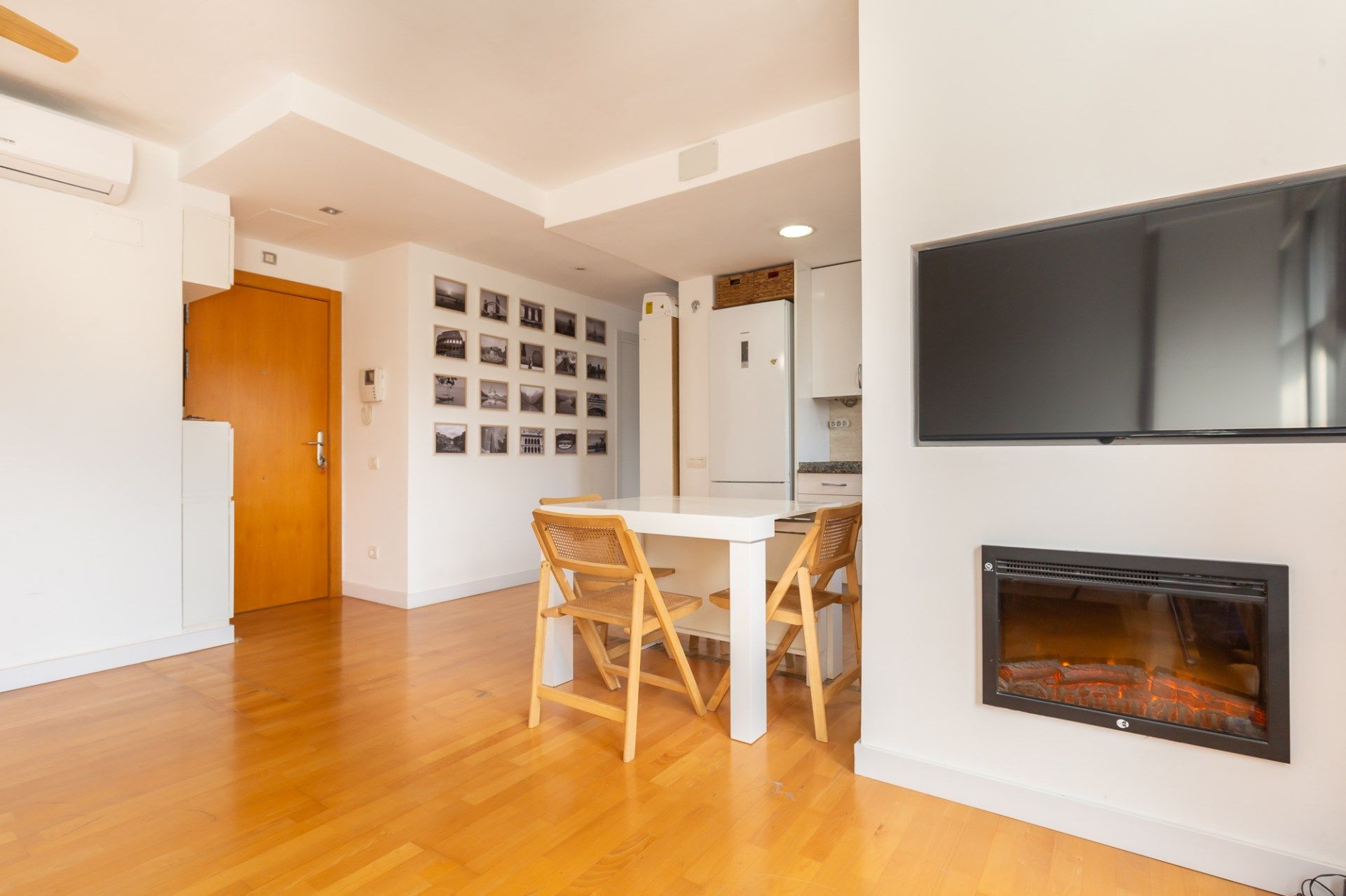 Living room of Attic for sale in  Barcelona Capital  with Air Conditioner, Heating and Terrace