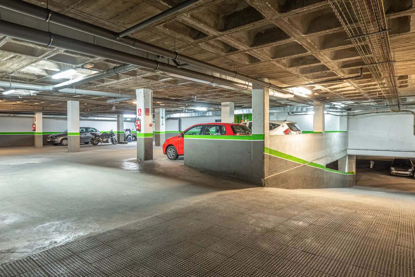 Parking de Piso en venta en Madrid con Trastero