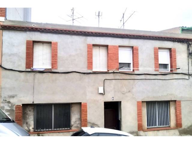 Edificio en Venta en Barri Mion - Puigberenguer