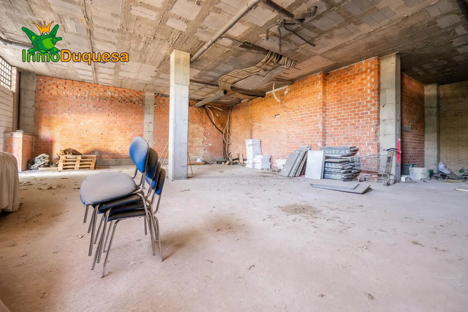 Local comercial en venda a Catedrática Asunción Linares, imagen 8