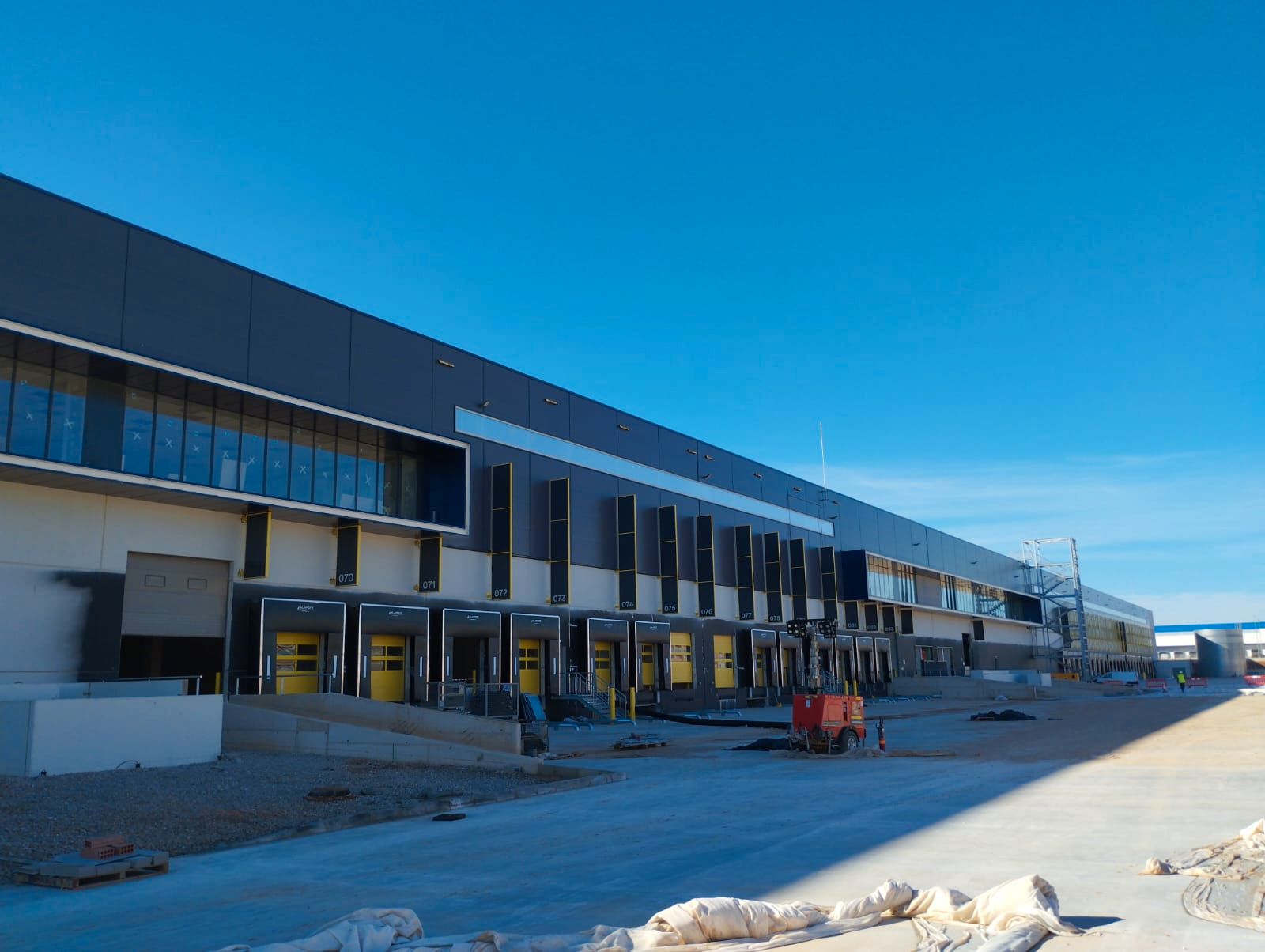 Vista exterior de Nau industrial de lloguer en Loriguilla