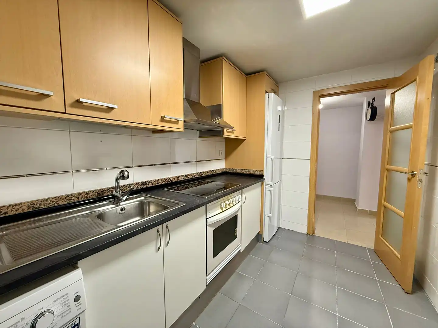 Cocina de Piso en venta en Cedillo del Condado con Aire acondicionado, Trastero y Piscina
