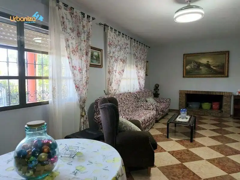 Wohnzimmer von Country house zum Verkauf in Villanueva del Fresno mit Klimaanlage und Alarm
