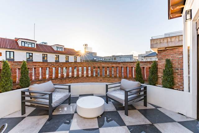 Ático en Venta en Cortes - Huertas