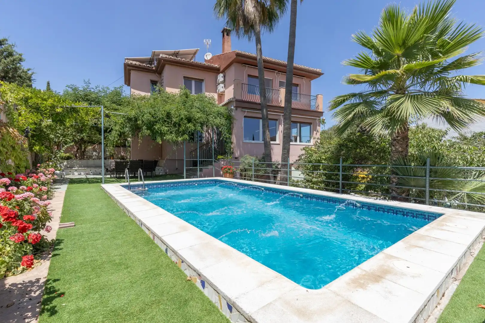 Jardí de Casa o xalet en venda en Las Gabias amb Piscina comunitària