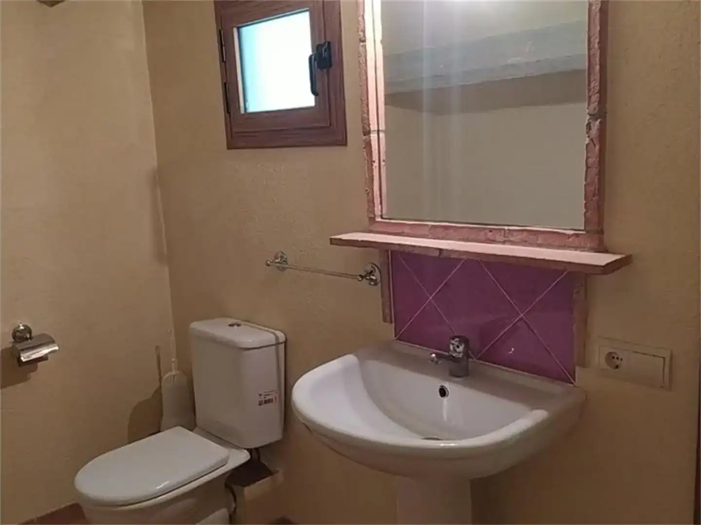 Bany de Casa adosada en venda en Deltebre amb Aire condicionat i Balcó