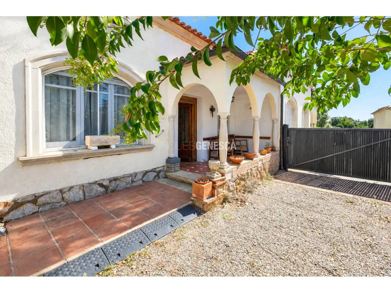 Casa con jardín en venta en Calle Montserrat