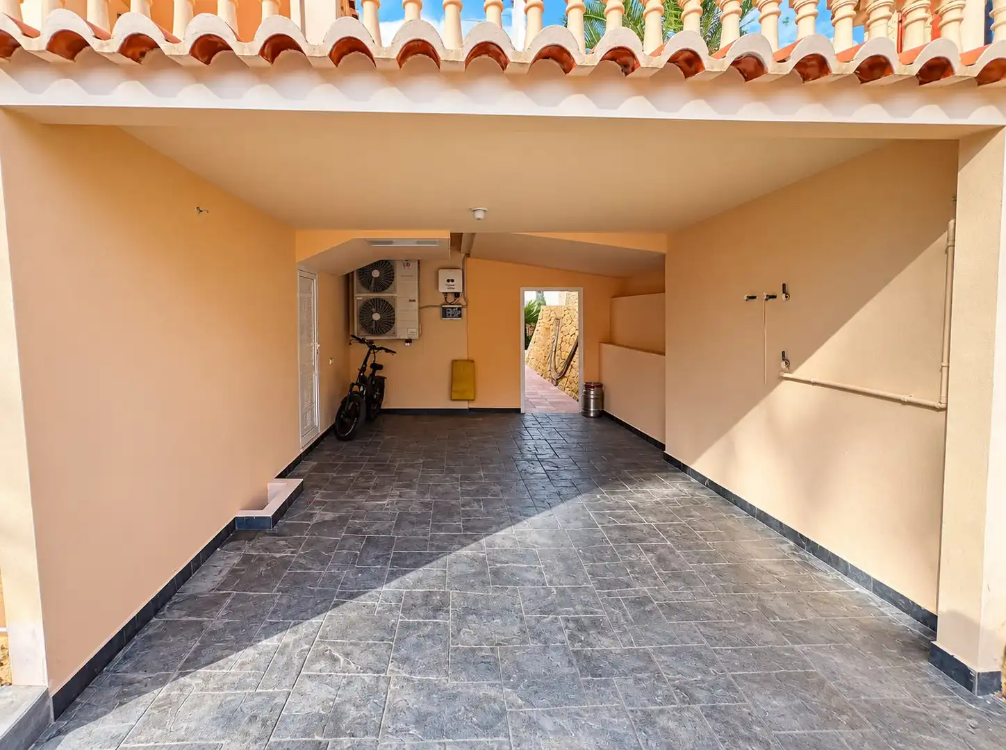 Detached house with terrace for sale in Avinguda d'Amèrica, imagen 11