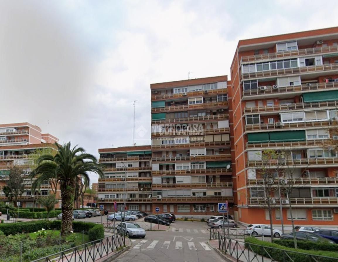 Exterior view of Flat for sale in Fuenlabrada  with Heating and Terrace