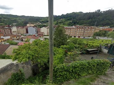 Terreni e lotti in vendita a LLUGARIN 9