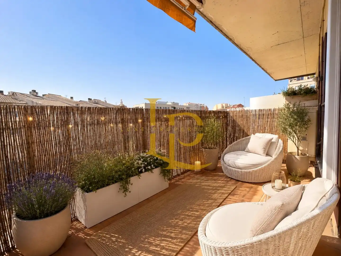 Terraza de Dúplex en venta en Sant Cugat del Vallès con Calefacción, Parquet y Terraza