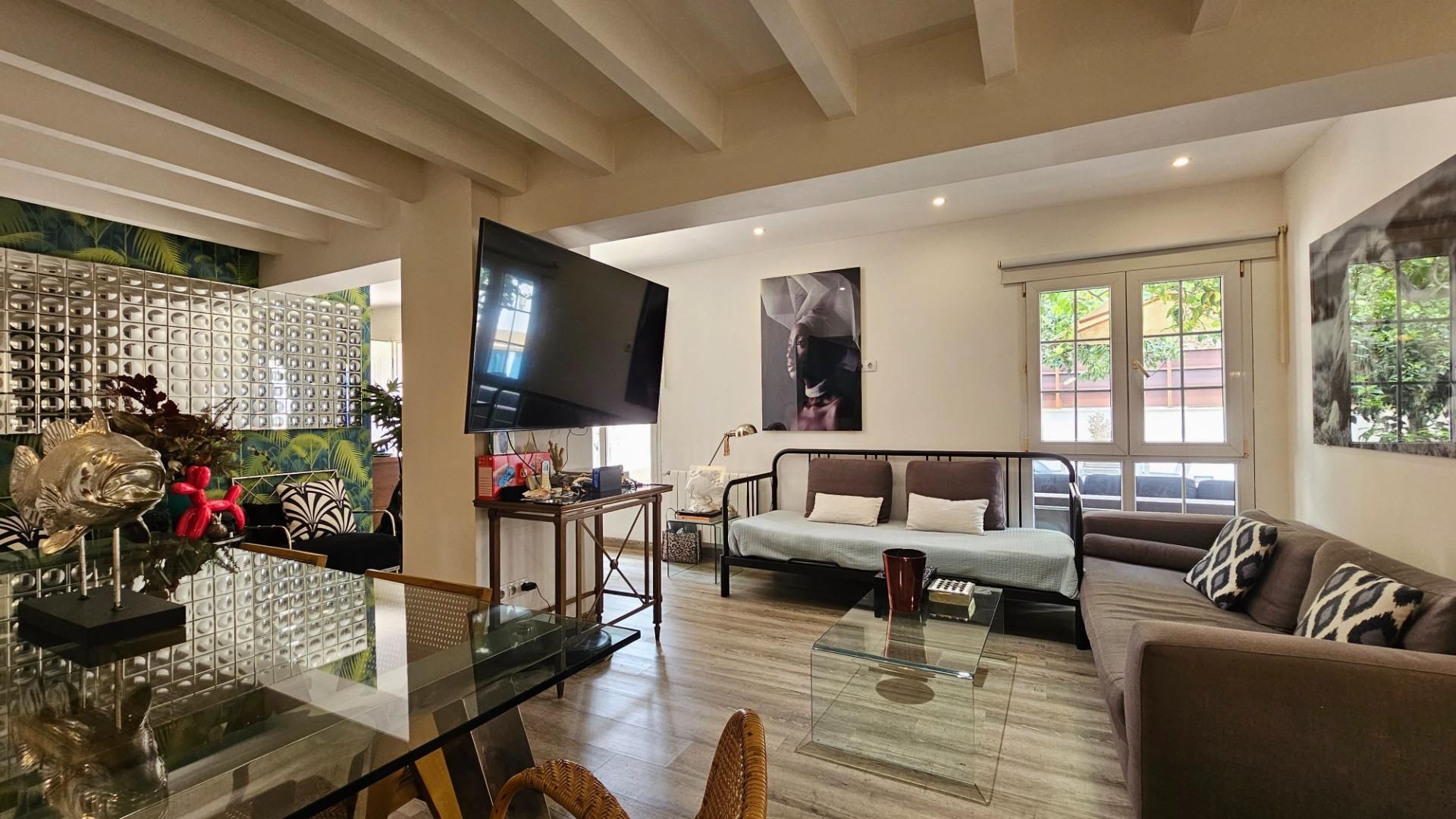 Sala de estar de Planta baja en venta en Calvià con Aire acondicionado, Jardín privado y Parquet